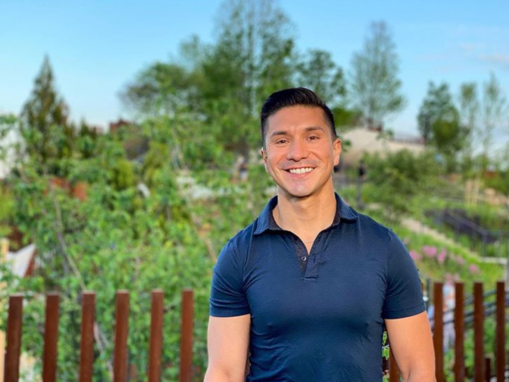 Çıplak görüntüleri ailesine ve patronuna gönderilen hava durumu sunucusu kovuldu! “Eşcinsel olduğum için özür dilemiyorum” G2