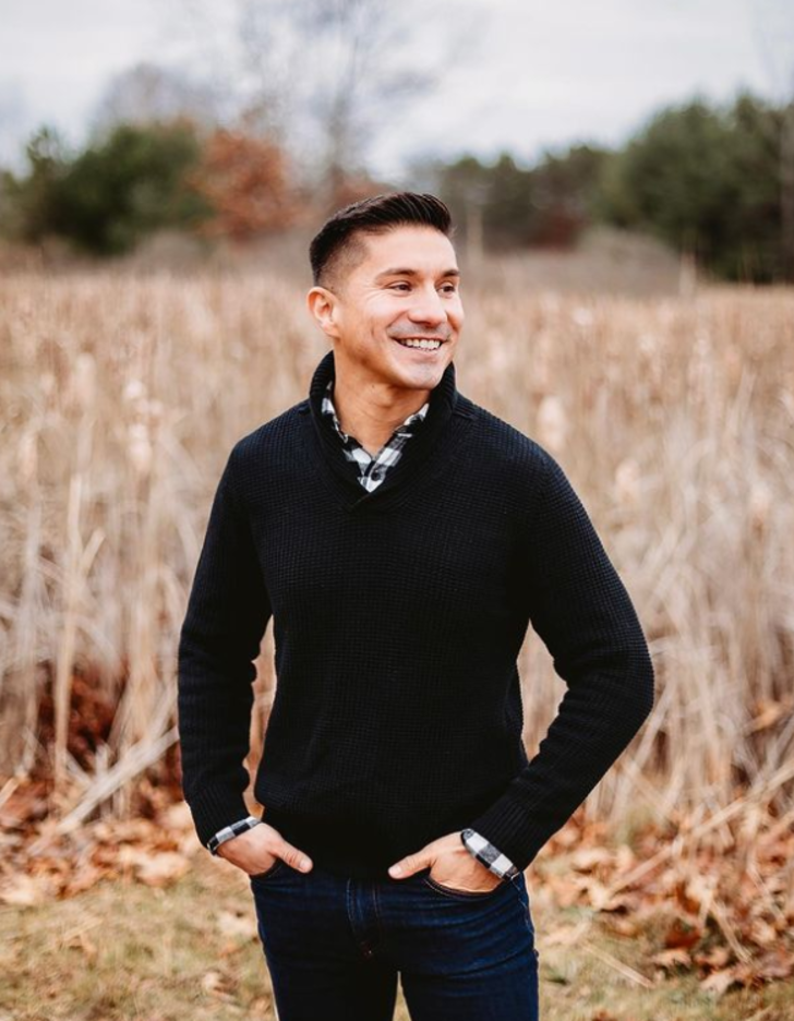 Çıplak görüntüleri ailesine ve patronuna gönderilen hava durumu sunucusu kovuldu! “Eşcinsel olduğum için özür dilemiyorum” G3