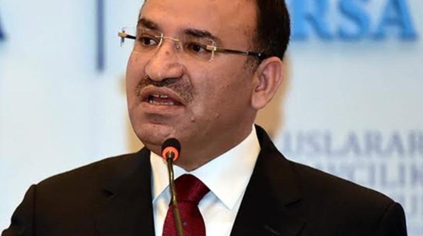 Adalet Bakanı Bekir Bozdağ: FET&Ouml;'den 32 bin kişi tutuklandı