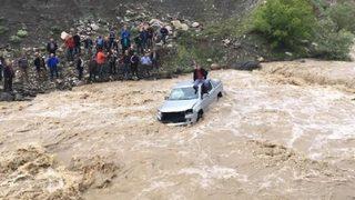 CHP'li üye dereye uçtu, telefonla yardım istedi