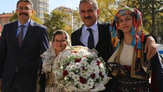 Milli Eğitim Bakanı Özer, Kütahya Valiliği'ni ziyaret etti: