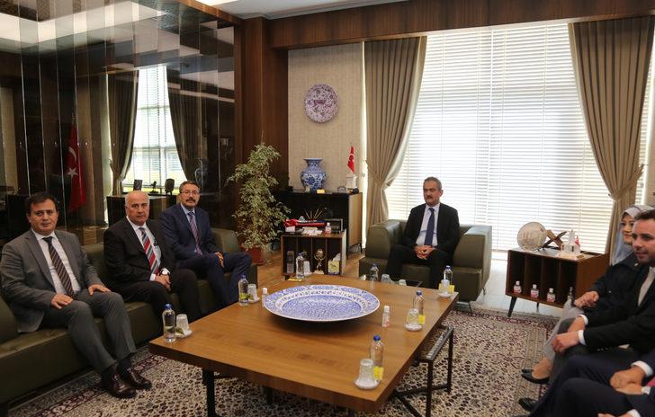 Milli Eğitim Bakanı Özer, Kütahya Valiliği'ni ziyaret etti: G4