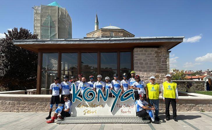 Sağlıklı çevre için İstanbul'dan yola çıkan bisiklet takımı Konya'ya ulaştı G2
