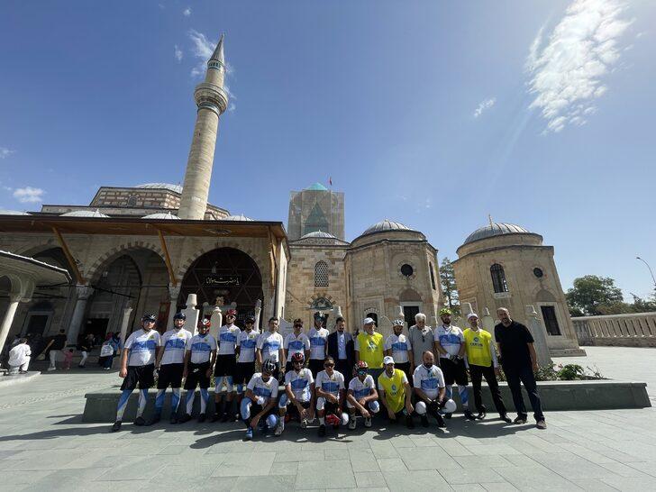 Sağlıklı çevre için İstanbul'dan yola çıkan bisiklet takımı Konya'ya ulaştı G3