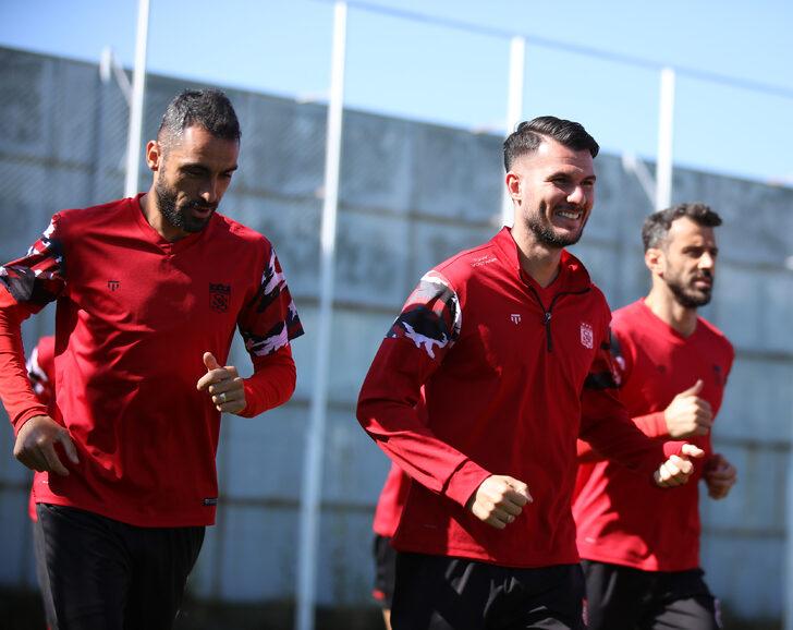 Sivasspor'da Hatayspor maçının hazırlıkları sürüyor G4