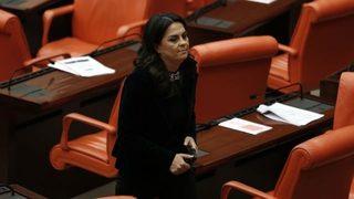 AKP'li milletvekili Tülay Babuşçu'ya reklam arası