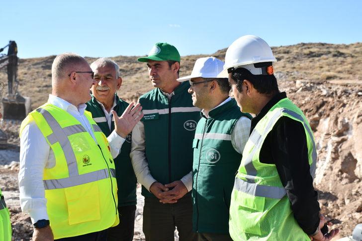 Sivas'ın su sorununu çözecek projenin ilk etabında çalışmalar sürüyor G1