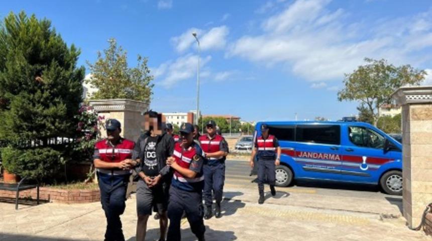Didim açıklarında 23 düzensiz göçmen yakalandı