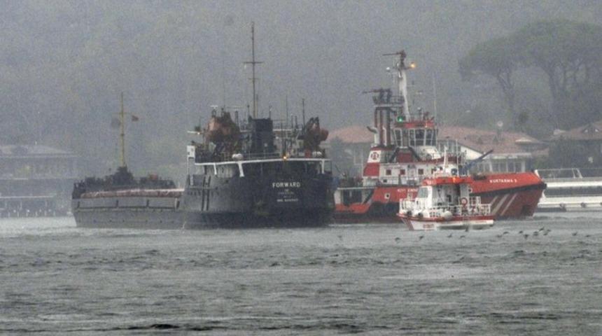 İstanbul Boğazı'nda tehlikeli çarpışma