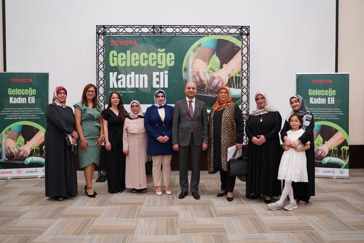 Toyota Otomotiv Sanayi Türkiye, "Geleceğe Kadın Eli" projesini hayata geçiriyor G4