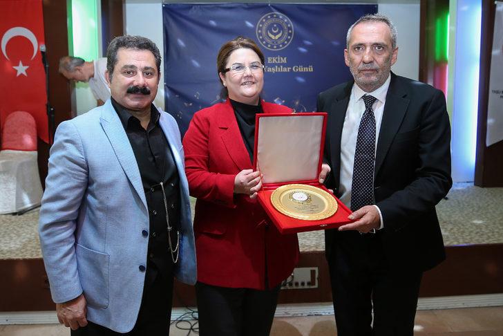 Bakan Yanık, Etiler Huzurevi'nde konser izledi G2