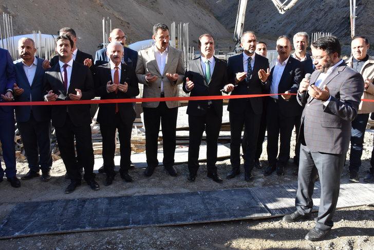 Hakkari'de inşa edilecek modern mezbahanın temeli törenle atıldı G4