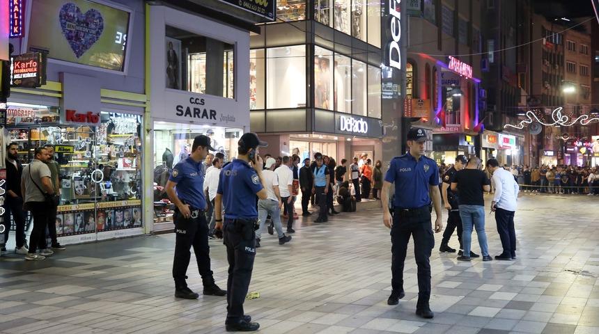 Yürürken yüzüne mermi isabet etti