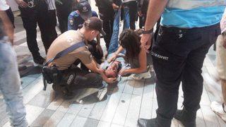 Yolda yürürken seken kurşun gözünden etti! Dehşet anları kamerada