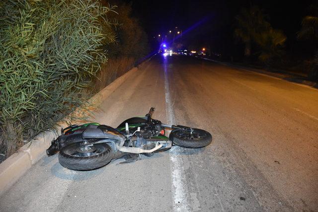 Adana'da ağaca çarpan motosikletin sürücüsü öldü