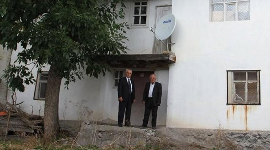 Amca oğulları Boris Johnson'ı bekliyor