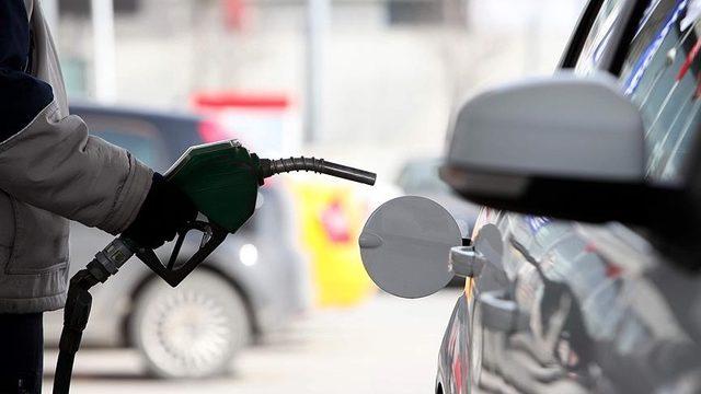 Benzin fiyatları düştü mü? Petrol fiyatları düşüşe geçti! Son dakika benzin ve mazot fiyatı düştü mü?  
