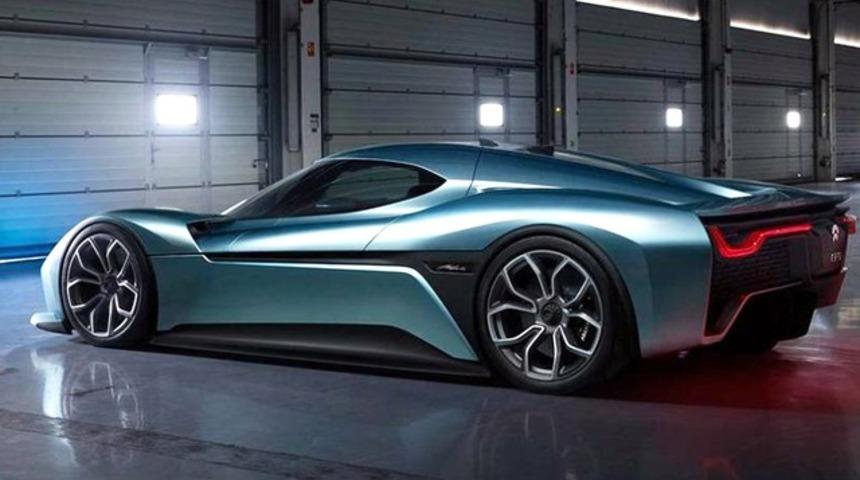 D&uuml;nya&rsquo;nın en hızlı elektrikli otomobili!