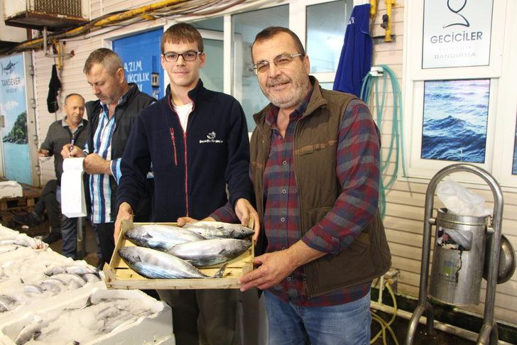 Bandırma Su Ürünleri Hali'nde sezonun ilk ayı palamut bolluğuyla geçti G3