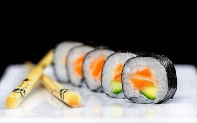sushi (suşi)