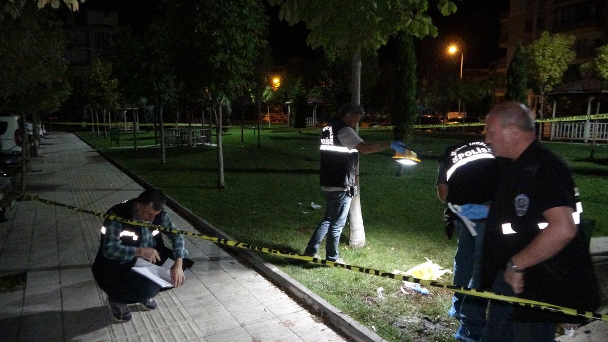 &Ccedil;orum'da bı&ccedil;akla kavgada 1 kişi &ouml;ld&uuml;, 2 kişi yaralandı