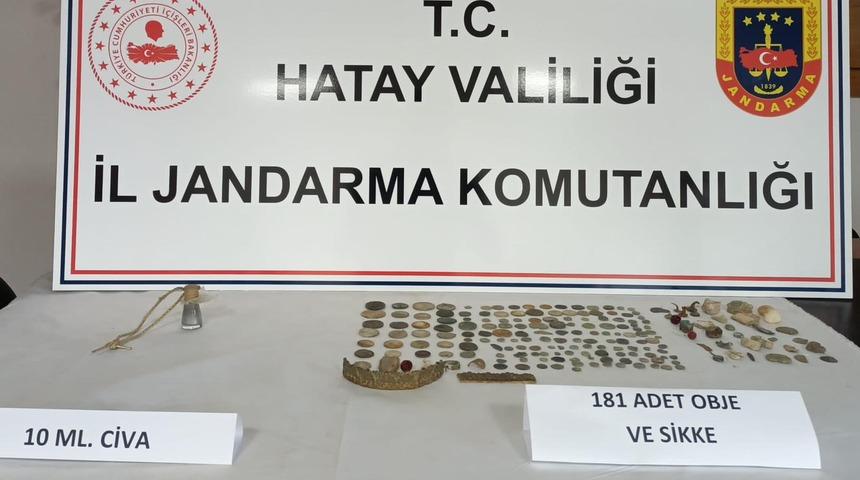 Hatay'da tarihi eser operasyonunda 181 sikke ele geçirildi