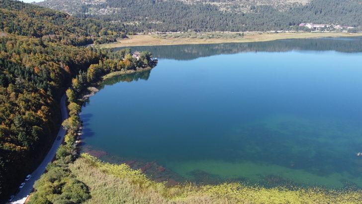 Hafta sonu güneşli havayı fırsat bilenler Abant'ta yoğunluk oluşturdu G5
