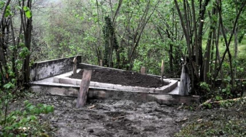 Ailesi, DHKPC’li Şafak Yayla’nın mezarını beton dökerek koruma altına aldı