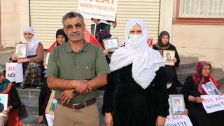 Diyarbakır annelerinin oturma eylemine iki aile daha katıldı