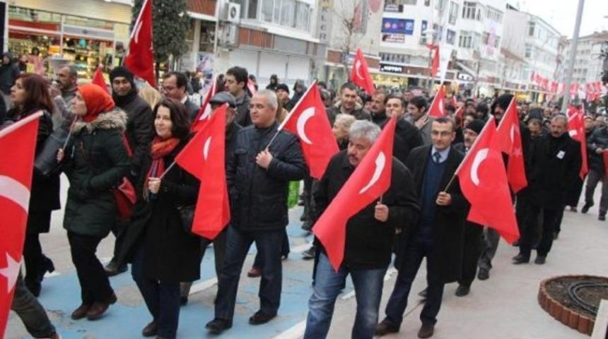 Bolu'da eğitimcilerden Yalova Valisi'ne tepki