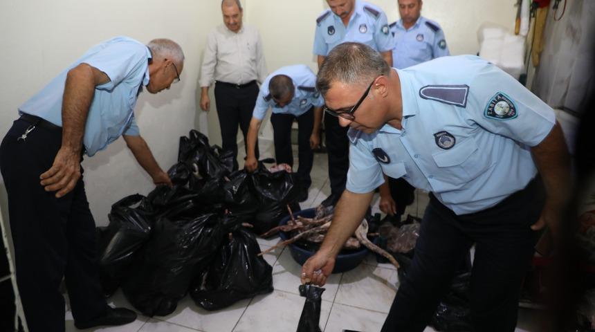 Gaziantep'te ele geçirilen 1 ton kaçak et imha edildi
