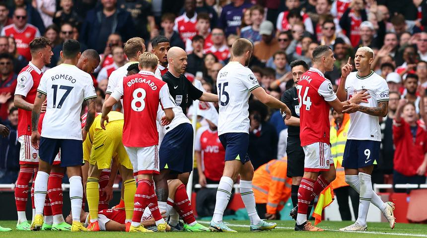 Arsenal, Tottenham'a şans tanımadı! Derbide 3 gollü şov...