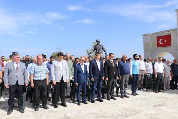 Edirne Asker Hastanesi Şehitliği'nde anma töreni düzenlendi G2