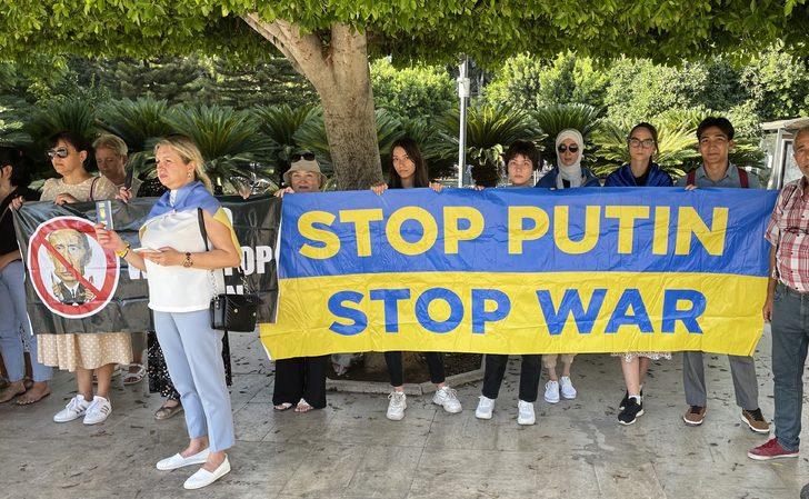 Adana'daki Ukraynalılar, Rusya'nın "ilhak" kararına tepki gösterdi G2