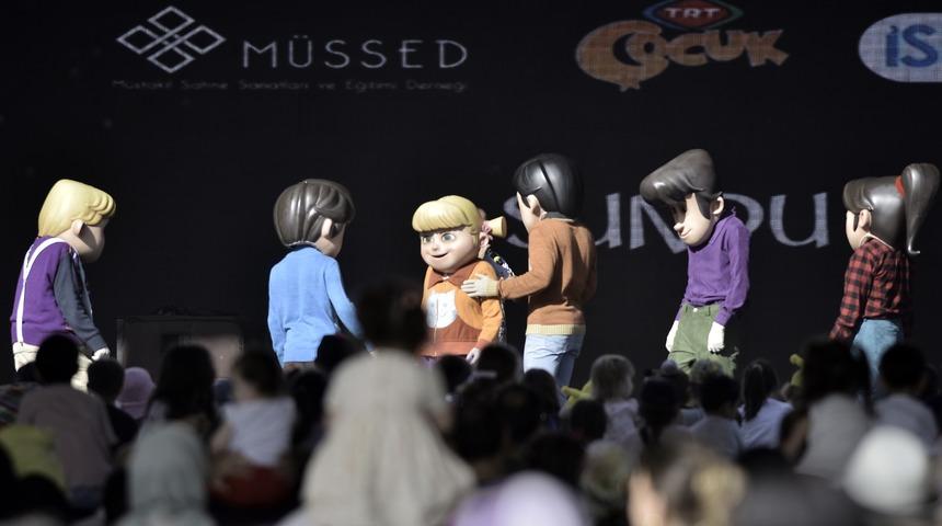 4. Dünya Göçebe Oyunları'nda "Rafadan Tayfa" çocuklarla buluştu