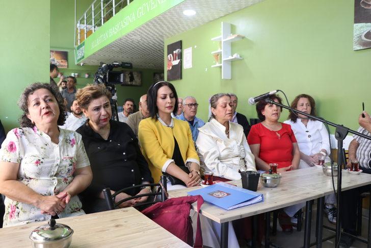 Elazığ'da Türk Sanat Müziği korosu çay ocağında konser verdi G4