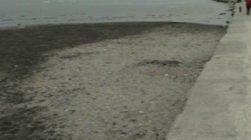 Silivri'de deniz 170 metre &ccedil;ekildi