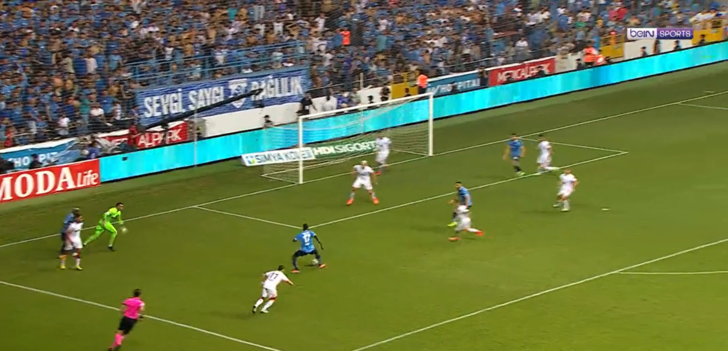 Son dakika: Galatasaray - Adana Demirspor maçına damga vuran pozisyon! Henry Onyekuru ve Badou Ndiaye... G4