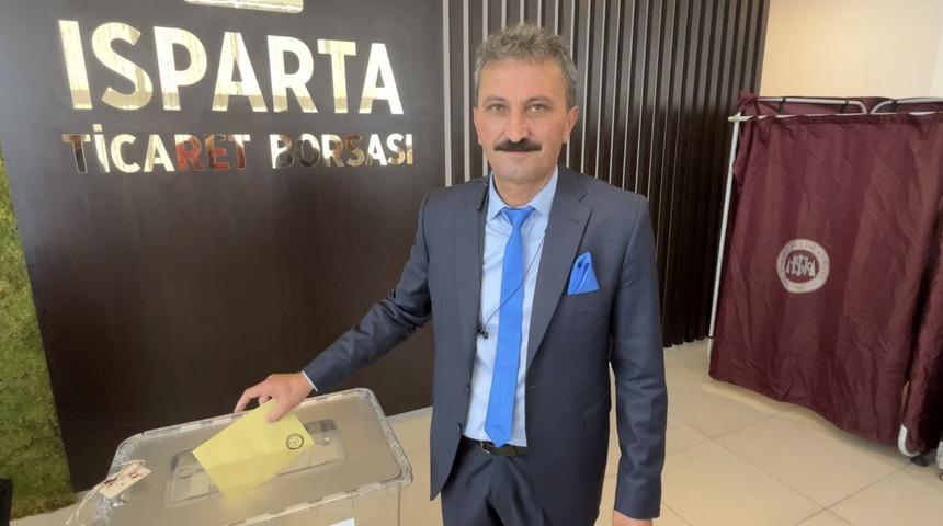 Isparta Ticaret Borsasının yeni başkanı Hüdai Şahin oldu