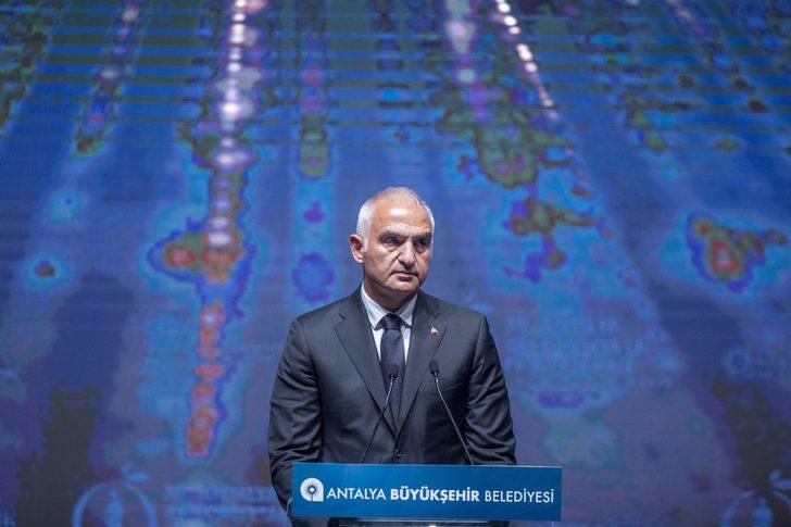 59. Antalya Altın Portakal Film Festivali açılış töreni kırmızı halı geçişiyle başladı G1