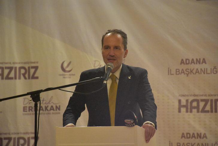 Yeniden Refah Partisi Genel Başkanı Erbakan, Adana'da partisinin il kongresine katıldı G1