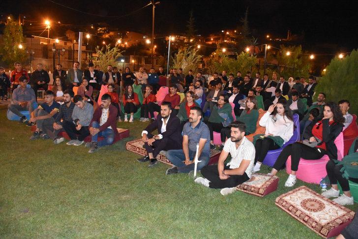 AK Parti Genel Merkez Gençlik Kolları Başkanı İnan, Hakkari'de gençlerle buluştu: G2