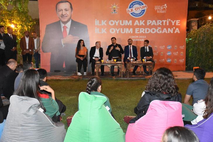 AK Parti Genel Merkez Gençlik Kolları Başkanı İnan, Hakkari'de gençlerle buluştu: G3