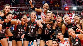 Filenin Sultanları, Polonya'yı devirdi ve Dünya Şampiyonası'nda son 16 turuna lider olarak çıktı!