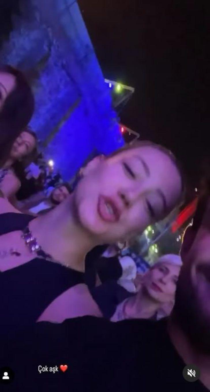 Survivor Batuhan Karacakaya yeni sevgilisini paylaştı! Ayşe Aslan'dan iddialı pozlar G2