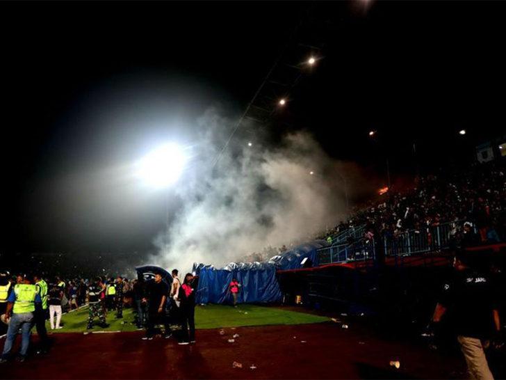 Endonezya'da futbol maçı kanlı bitti! 125 ölü, 180 yaralı! Tarih bu olayı asla unutmayacak... G5