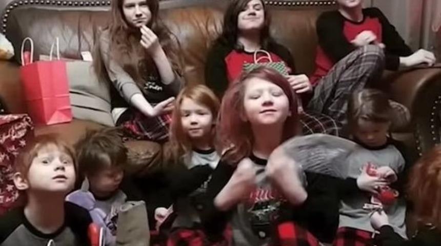 13 çocuklu anne, 17 yaşındaki kızının doğumundan sonra 36 yaşında büyükanne oldu!