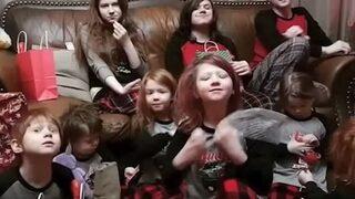 13 çocuklu anne, 17 yaşındaki kızının doğumundan sonra 36 yaşında büyükanne oldu!