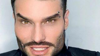 Ona 'yaşayan Nostradamus' diyorlar! Genç kahinin tahminleri dehşete düşürüyor