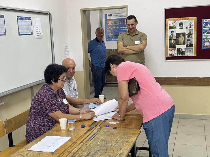 Bulgaristan'daki erken seçimler için Sakarya ve Kocaeli'de oy verme işlemi başladı G3
